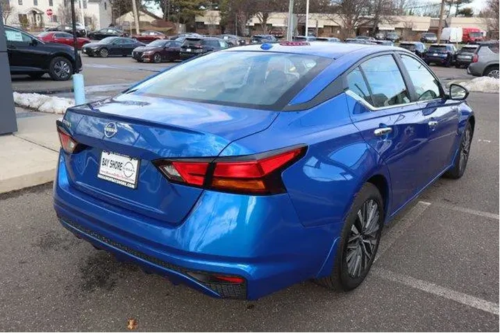 $19502 : Nissan Altima 2025 2.5 SV 4d image 6