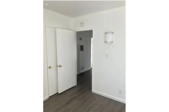 RENTO APARTAMENTO en📍Newhall image 2