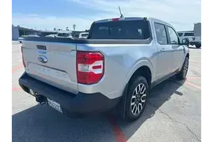 $28950 : Ford Maverick 2024 Lariat 4d image 5