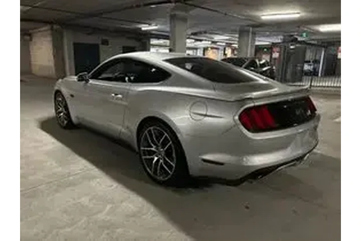 $32950 : Ford Mustang 2016 GT 2dr Fas image 5