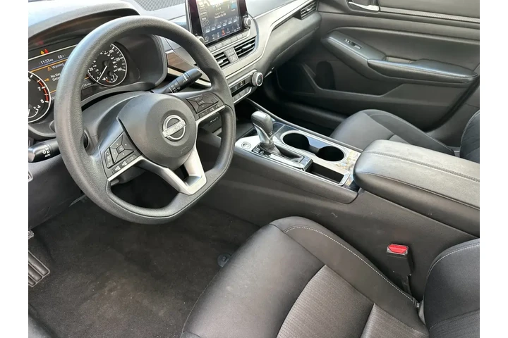 $20521 : Nissan Altima 2024 2.5 SV 4d image 10
