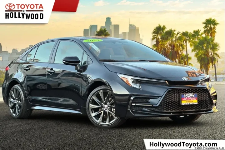 $25699 : Toyota Corolla Hybrid 2025 S image 1