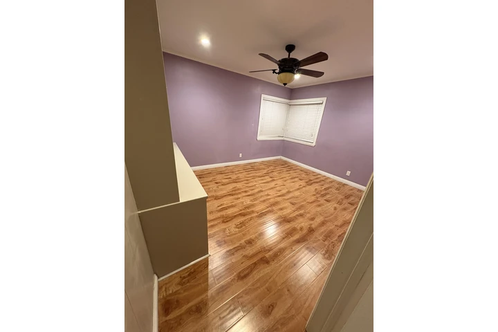 $1000 : Mission hills rento recamara image 3