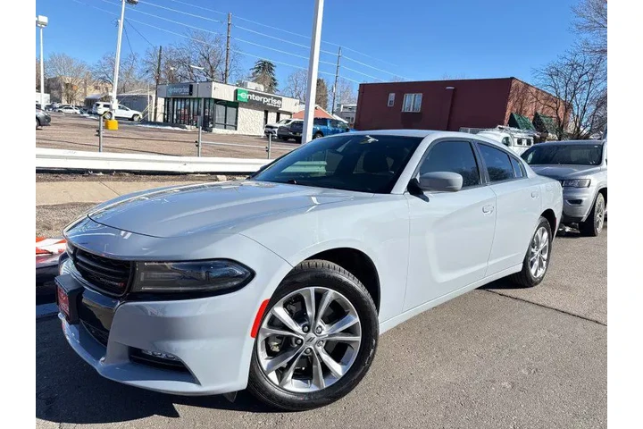 $15999 : 2021 Charger SXT AWD image 1
