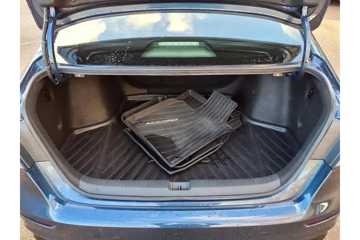 $26737 : Honda Accord Hybrid 2024 EX- image 6