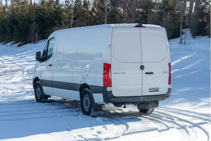 $24795 : Mercedes-Benz Sprinter 2022 image 6