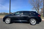 $10995 : 2013 Venza LE thumbnail