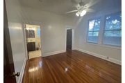 $1000 : Newly renovated Hardwood floor thumbnail