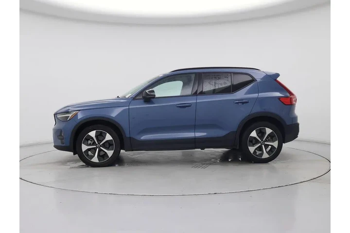 $30998 : Volvo XC40 2024 AWD B5 Core image 3