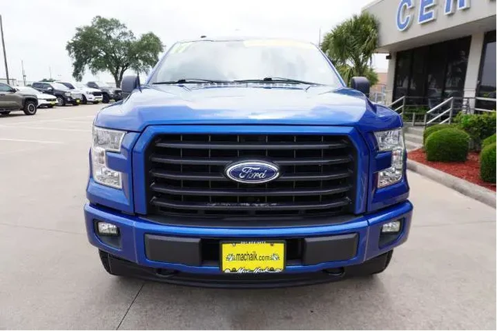 $21750 : Ford F-150 2017 4x4 XLT 4dr image 2