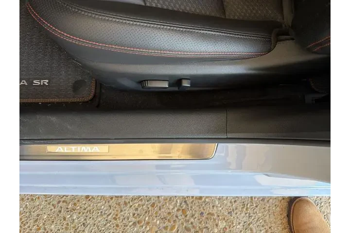 $23166 : Nissan Altima 2025 2.5 SR 4d image 10