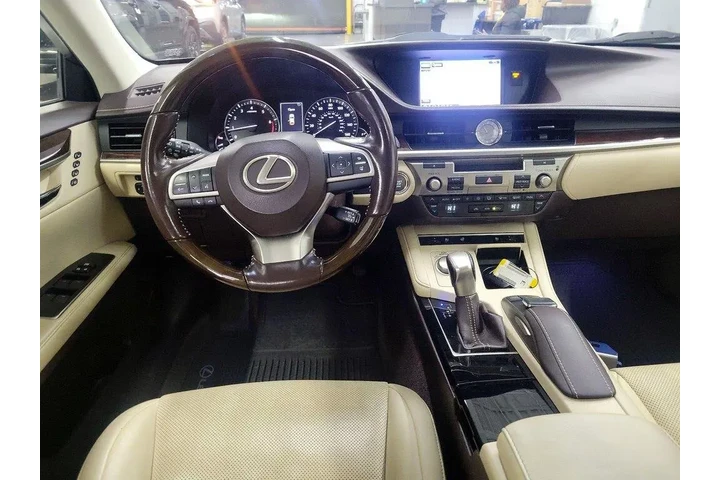 $22998 : Lexus ES 350 2016 4dr Sedan image 9