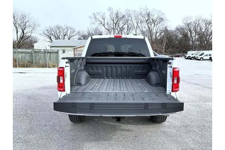 $39995 : Ford F-150 2023 4x4 XLT 4dr image 9