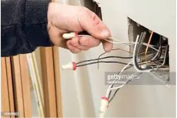 ELECTRICIAN ELECTRICISTA image 6