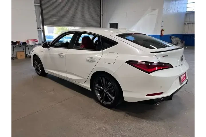 $29930 : Acura Integra 2023 4dr Liftb image 5