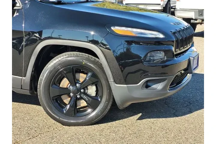 $12308 : Jeep Cherokee 2018 4x4 Latit image 6