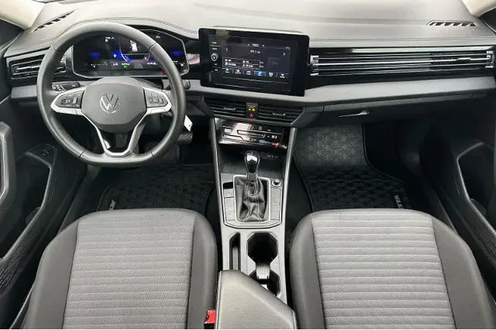 $19995 : Volkswagen Jetta 2025 S 4dr image 3