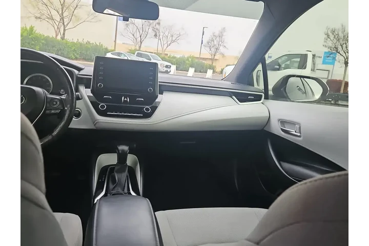 $16500 : Toyota Corolla Hatchback 201 image 10