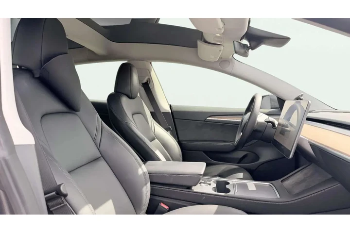 $21995 : 2023 Model 3 image 1