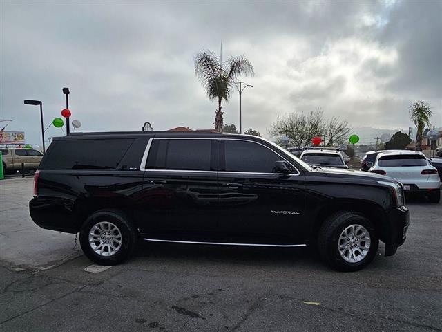 $26495 : 2018 GMC Yukon XL image 7