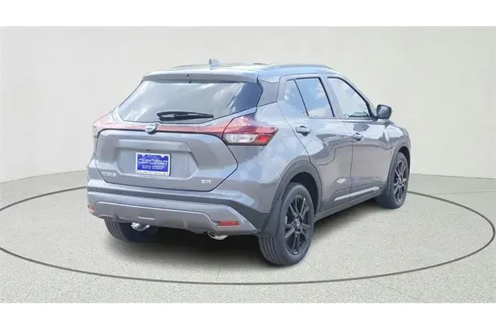 $20470 : Nissan Kicks 2023 SR 4dr Cro image 7