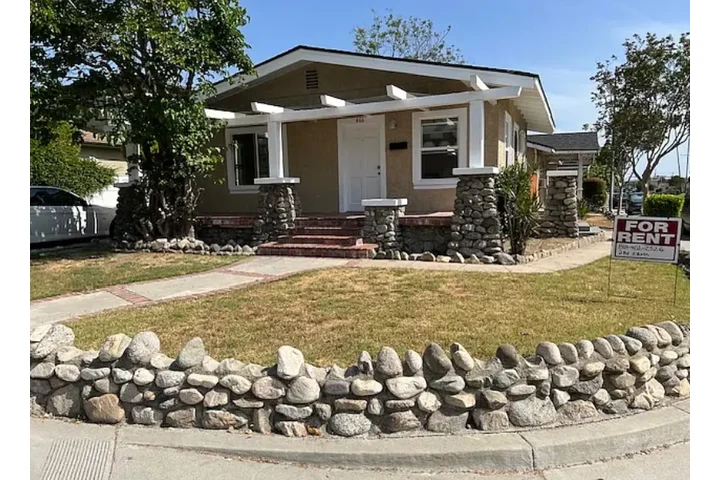 $1250 : READY NOW in ✅ Glendale, CA✅ image 1