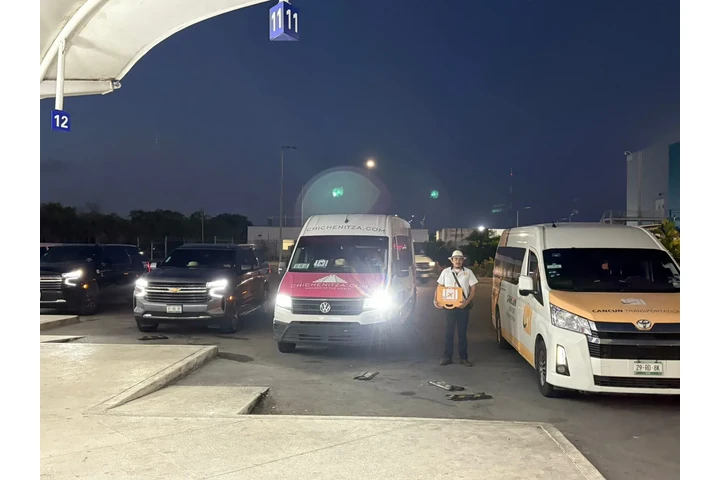 Cancun Airport Transportation image 9