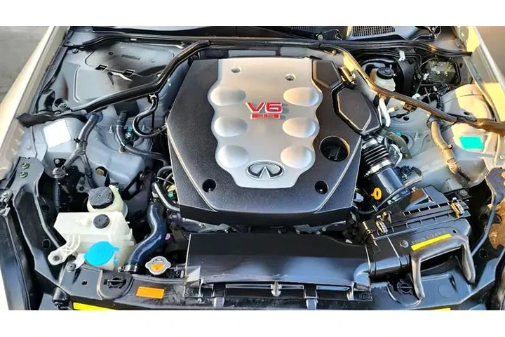 $9999 : 2004 G35 image 1