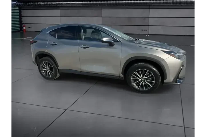 $39888 : Lexus NX 250 2024 Premium 4d image 9