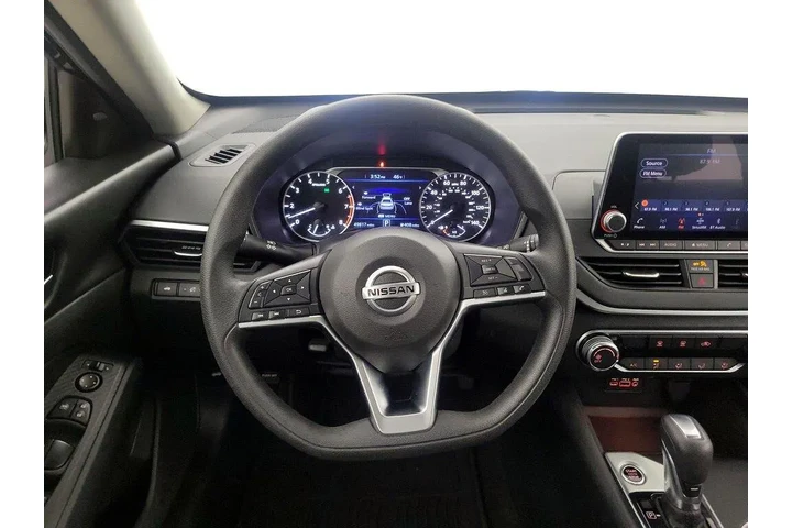 $19998 : Nissan Altima 2022 2.5 SV 4d image 10