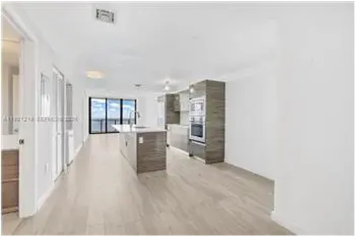 $4900 : Rental property with 2 bedro image 5