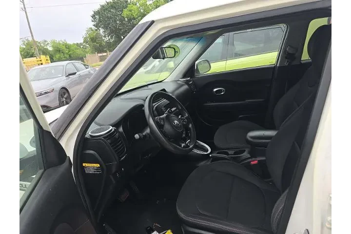 $10473 : Kia Soul 2016 4dr Crossover image 5