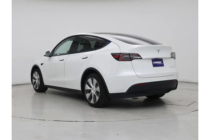 $27998 : Tesla Model Y 2021 AWD Long image 2