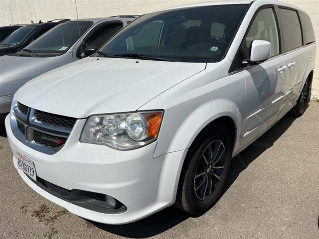 $7000 : 2017 Grand Caravan SXT image 4