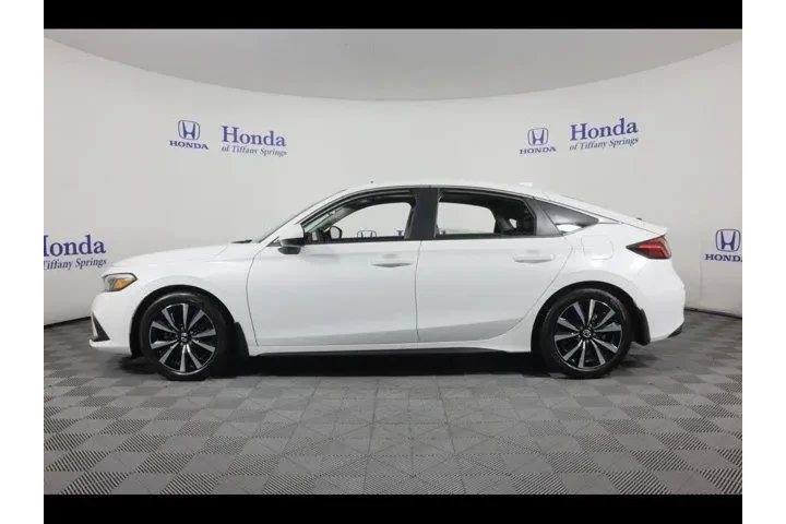 $29875 : Honda Civic 2023 EX-L 4dr Ha image 4