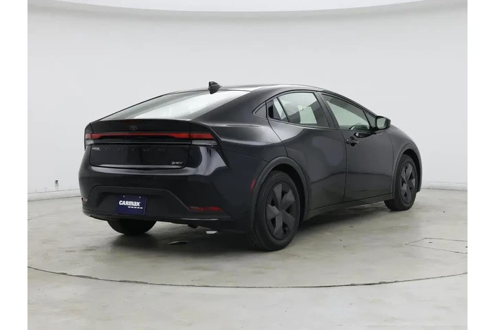 $24998 : Toyota Prius 2024 LE 4dr Hat image 8