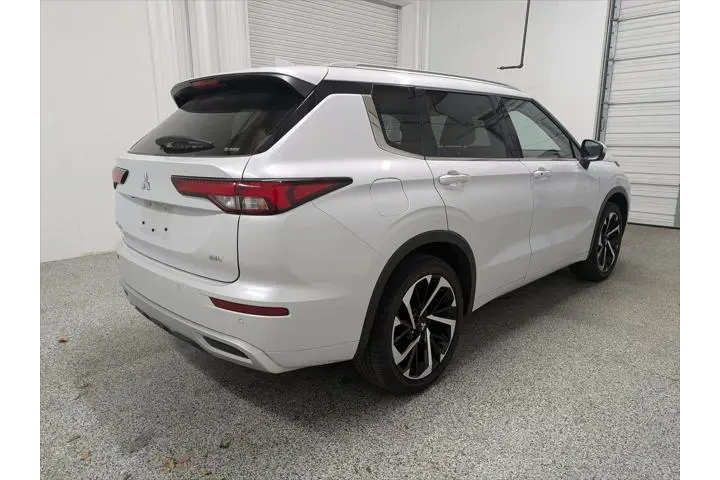 $31897 : Mitsubishi Outlander 2024 AW image 4