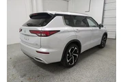 $31897 : Mitsubishi Outlander 2024 AW thumbnail