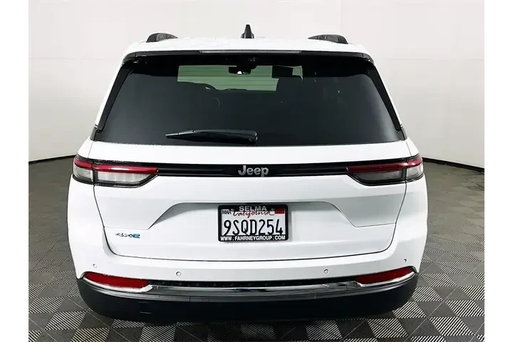 $39900 : Jeep Grand Cherokee 2025 4x4 image 6