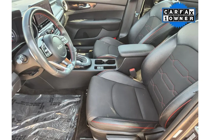 $20459 : Kia Forte 2023 GT 4dr Sedan image 8