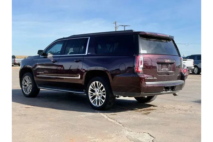 $16900 : GMC Yukon XL 2017 4x2 SLT 4d image 4