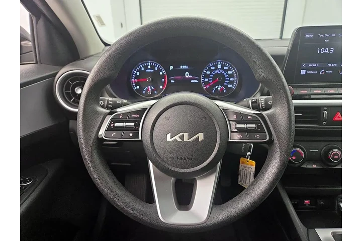 $17998 : Kia Forte 2024 LX 4dr Sedan image 10