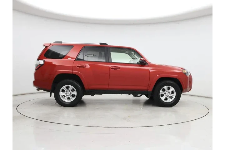 $30998 : Toyota 4Runner 2023 4x2 SR5 image 7