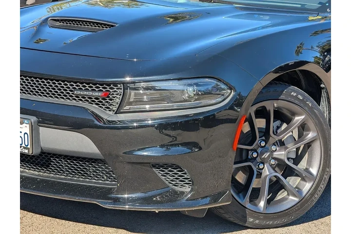 $30041 : Dodge Charger 2023 GT 4dr Se image 3