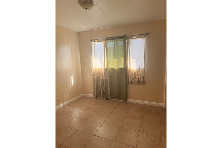 $800 : Rento cuarto en Carson image 1