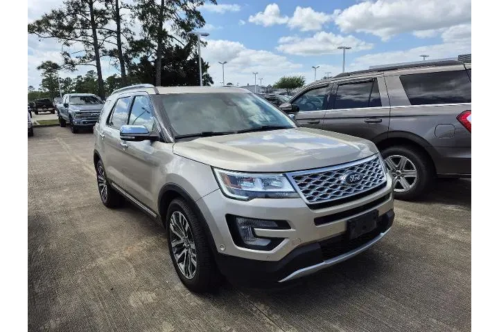 $19971 : Ford Explorer 2017 AWD Plati image 2