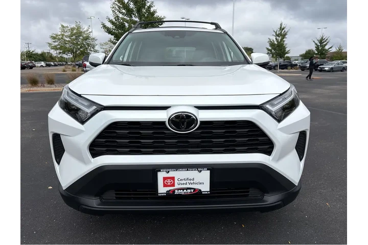 $35000 : Gold Certified2025 RAV4 XLE image 9