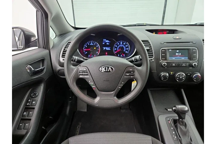 $12998 : Kia Forte 2016 LX 4dr Sedan image 10