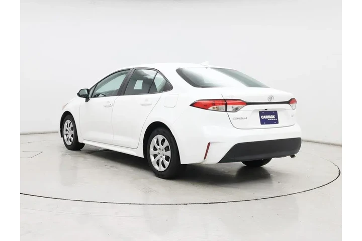 $19998 : Toyota Corolla 2024 LE 4dr S image 2