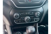 $16491 : Jeep Cherokee 2019 4x4 Latit thumbnail